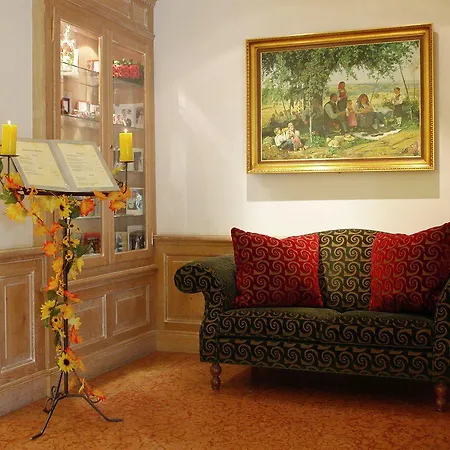 Kandler Hotel