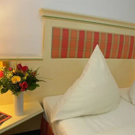 Kandler Hotel 3*